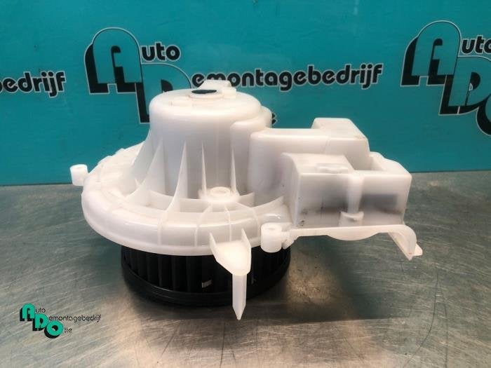Moteur de ventilation chauffage d'un Mercedes SLK (SLK-Klass, Autos : Pièces & Accessoires, 3 mois de garantie, Utilisé, -, -