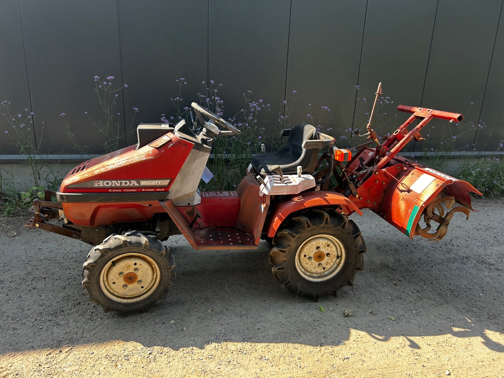Honda Mighty 11  4WD en 4 WS fronthef en frees achteraan, Zakelijke goederen, Ophalen