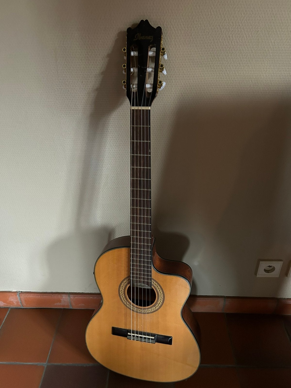 Gitaar, Ophalen, Zo goed als nieuw