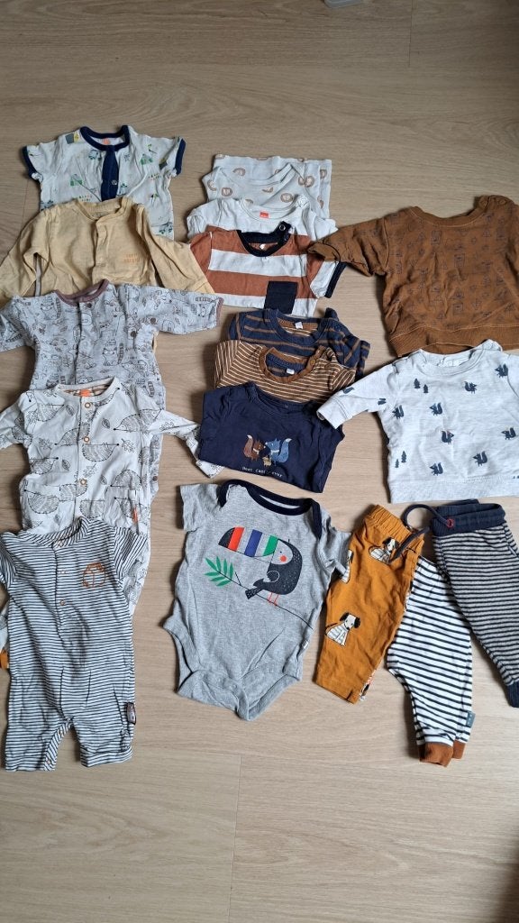 Lot de vêtements bébés taille 56 (garçons), Garçon, Enlèvement ou Envoi, JBC, Comme neuf