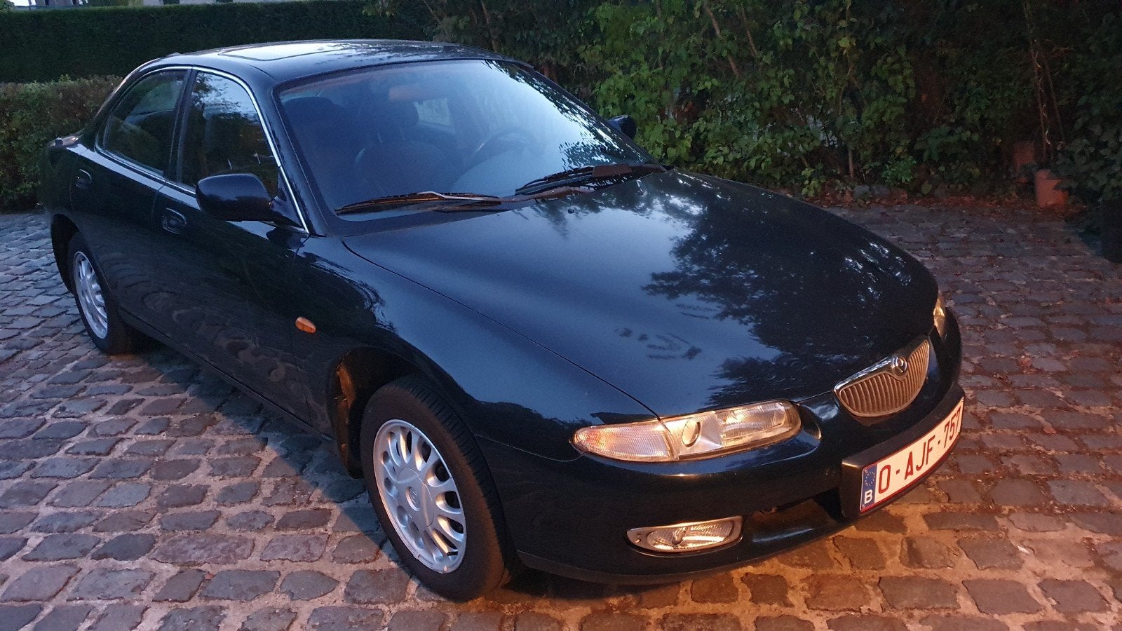 Mazda Xedos 6 2.0 V6 oldtimer, Autos, Mazda, Cuir, Boîte manuelle, 6 cylindres, Particulier