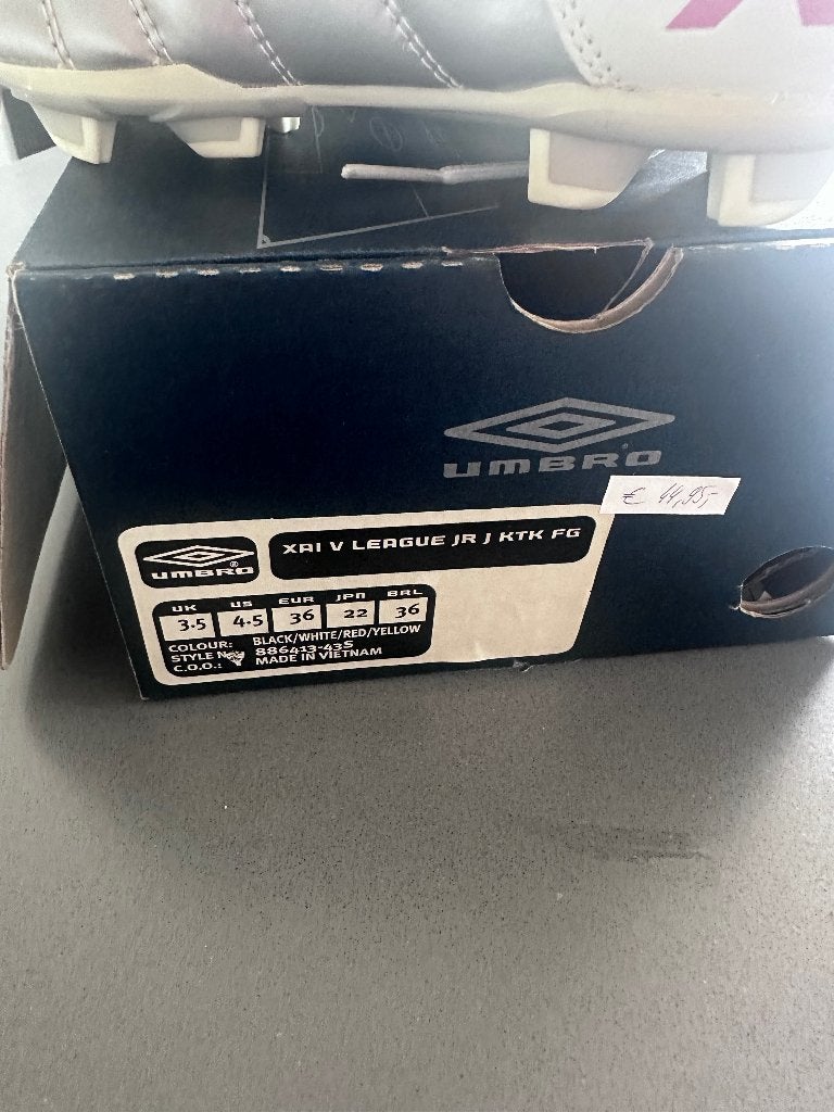 Voetbalschoenen kind, Sports & Fitness, Football, Enlèvement ou Envoi, Comme neuf, Chaussures