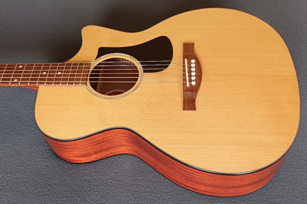 Eastman PCH1 elektro-akoestisch nieuwstaat., Ophalen of Verzenden, Zo goed als nieuw, Western- of Steelstringgitaar, Met (piezo-)element