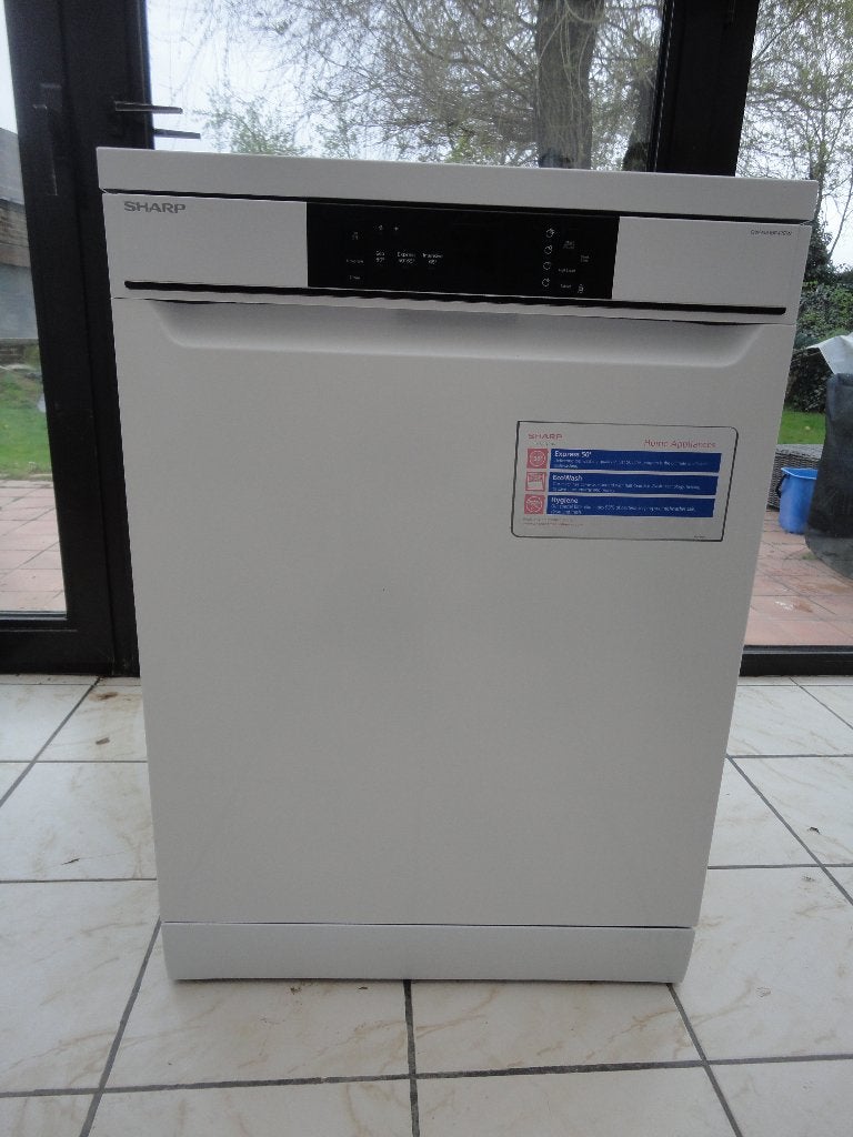 Lave vaisselle Sharp, Electroménager, Comme neuf, Enlèvement, 45 à 60 cm, Autoportant