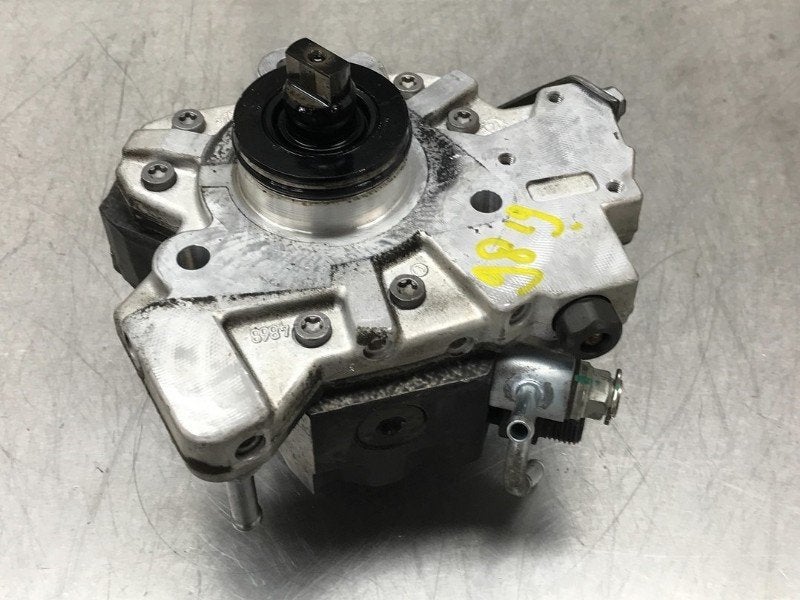 POMPE HAUTE PRESSION Auris (E18) (|01578049|221000W010|), Utilisé, Toyota