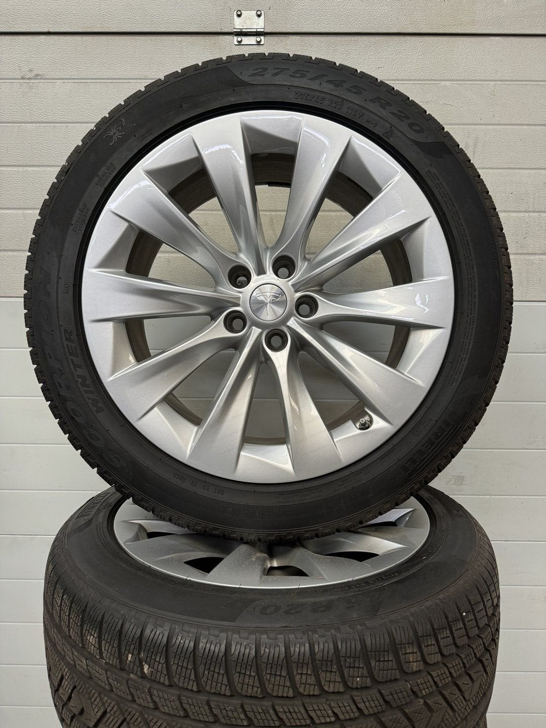 DEMO SET 20’’ TESLA MODEL X VELGEN WINTERBANDEN TURBINE, Auto-onderdelen, Banden en Velgen, -, -, Banden en Velgen, Ophalen of Verzenden