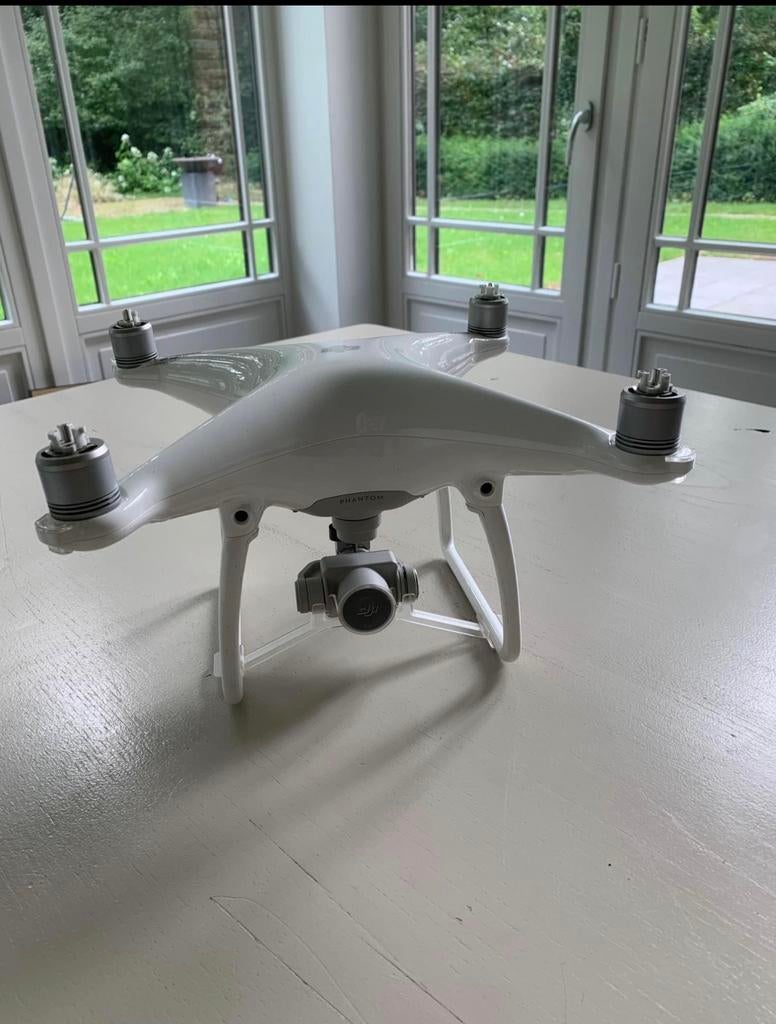 DJI Phantom 4, Enlèvement ou Envoi, DJI