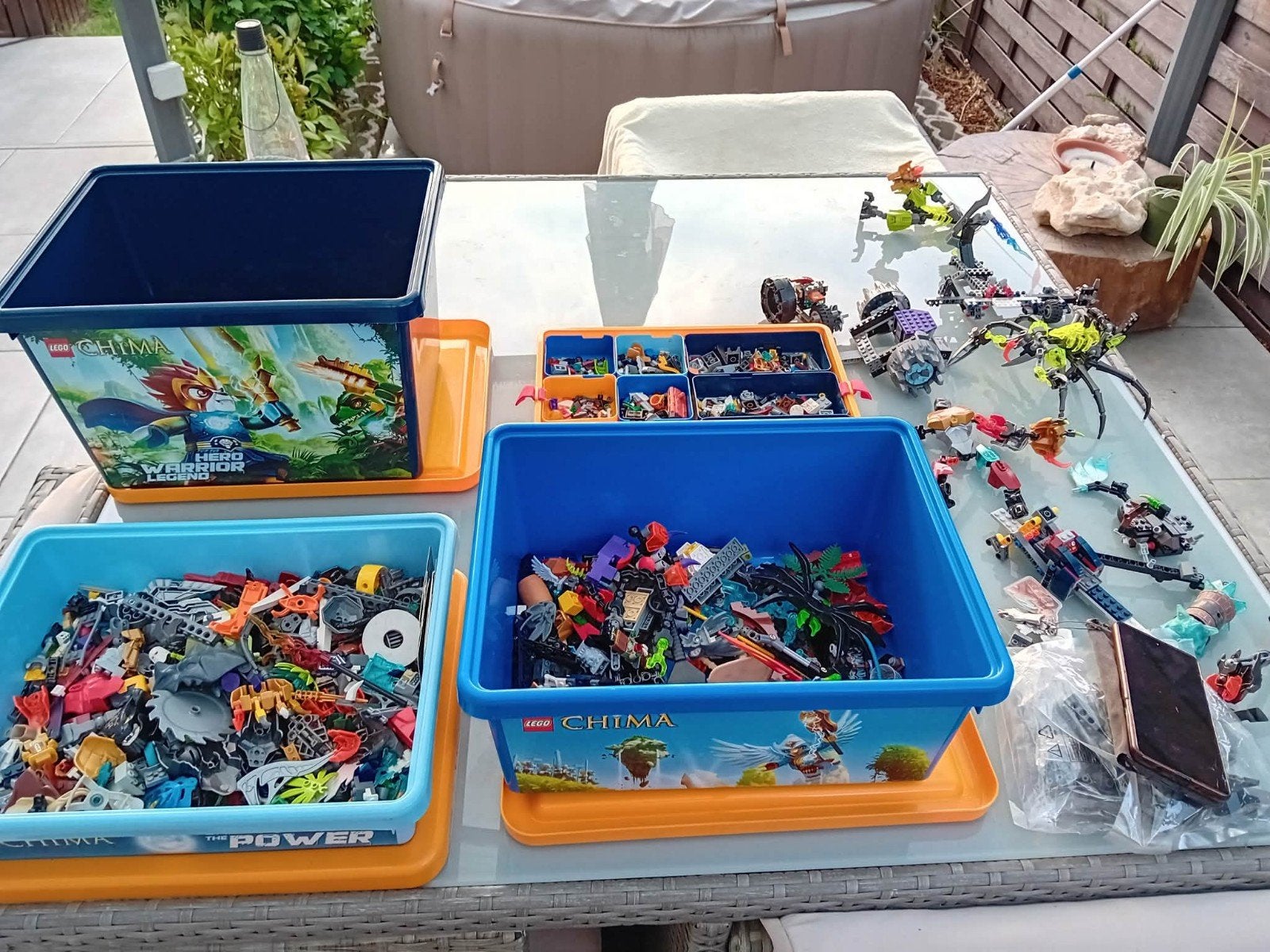 Énorme Lot LEGO Chima / Bionicle + coffre de rangement comp, Lego, Enlèvement, Utilisé, Briques en vrac