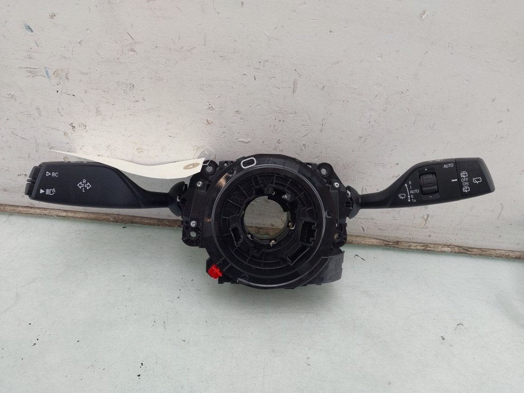 COMBINE COMMODO BMW X5 (G05) (01-2018/03-2023), Utilisé, BMW, Petuelring 130
80809  München, DE, Bayerische Motoren Werke AG