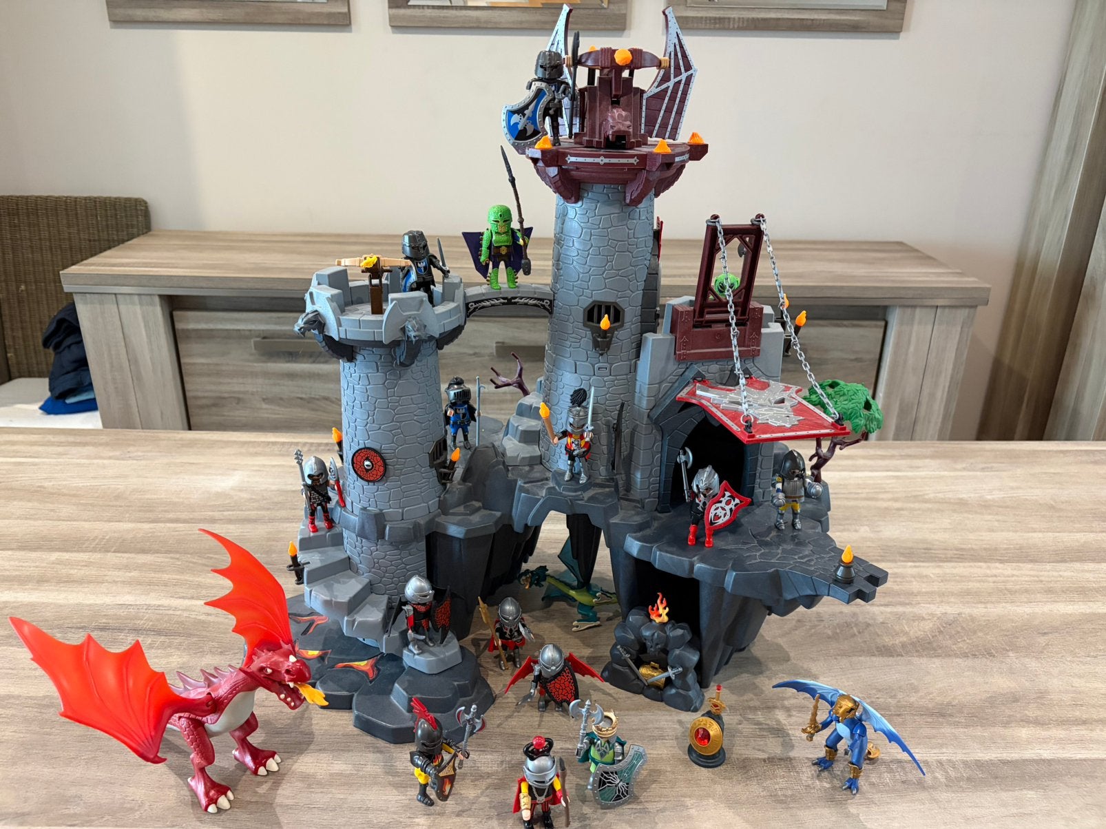 Zwarte drakenburcht + ridders, Kinderen en Baby's, Speelgoed | Playmobil, Ophalen, Gebruikt