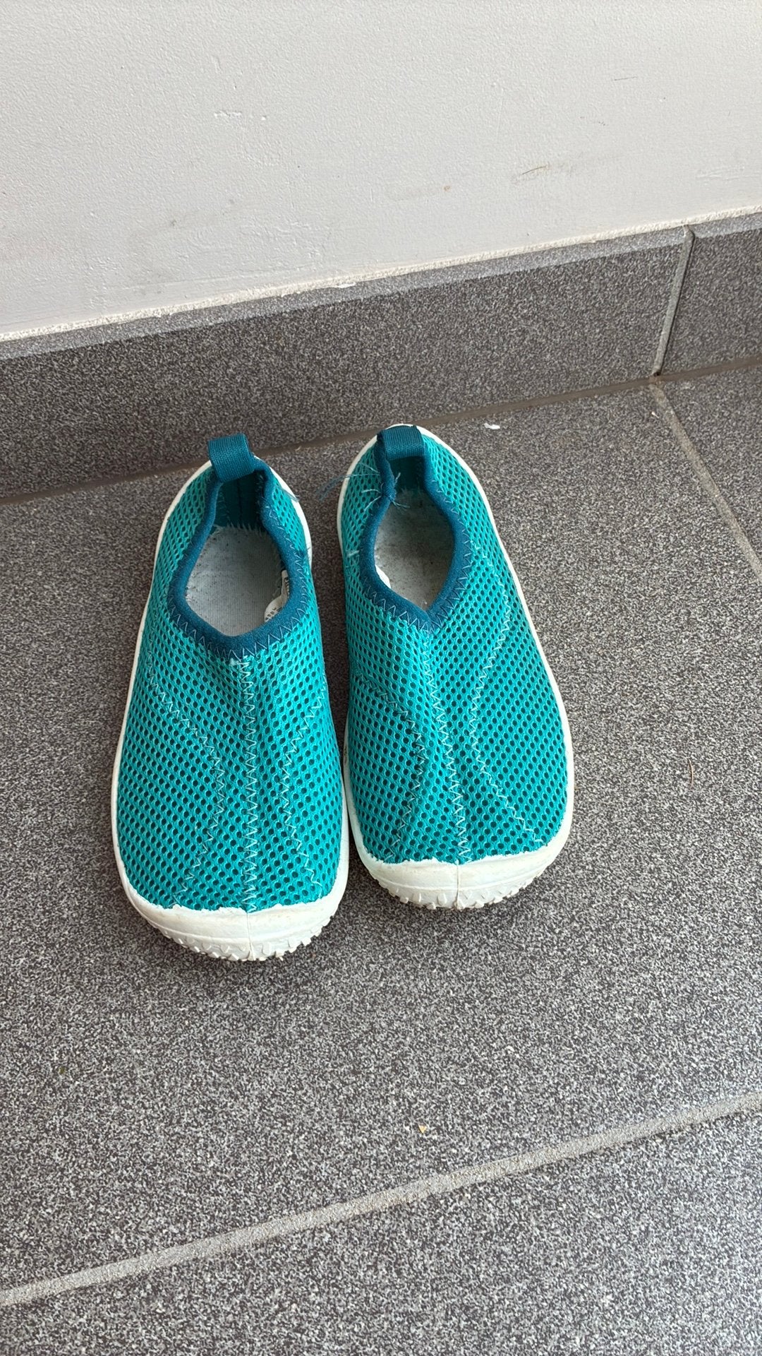 Waterschoentjes maat 28, Kinderen en Baby's, Ophalen, Zo goed als nieuw