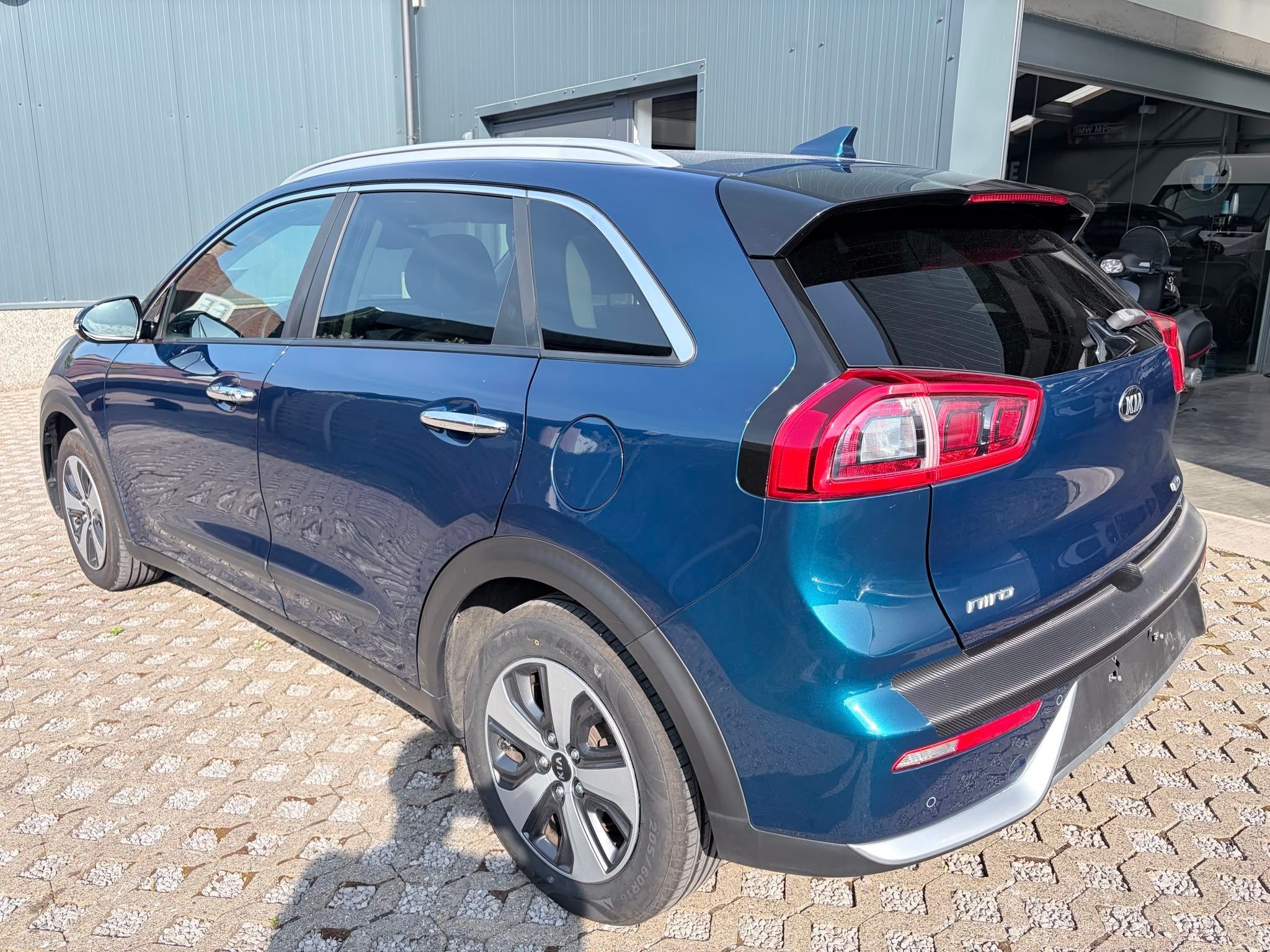 Kia Niro Benzine/Hybride - Automaat, Auto's, 105 pk, Gebruikt, 4 cilinders, Bedrijf