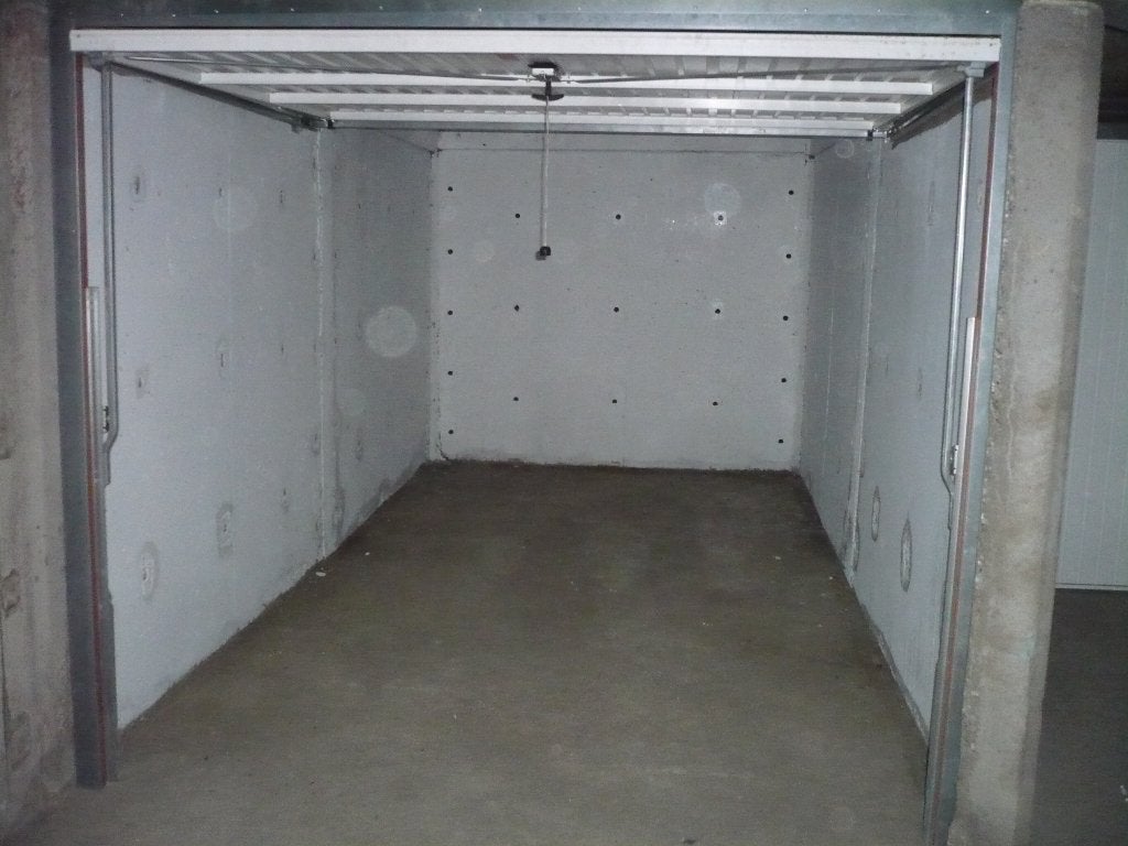 Deurne, garagebox gelijkvloers te huur, Anvers (ville)