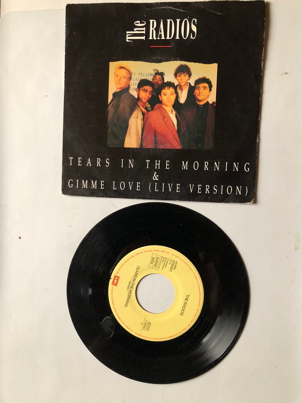 The Radios: tears in the morning ( belpop; 1990), Verzenden, Zo goed als nieuw
