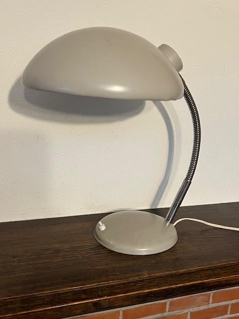 Lampe de bureau vintage en métal. Couleur gris clair 1960's, Antiquités & Art, Enlèvement
