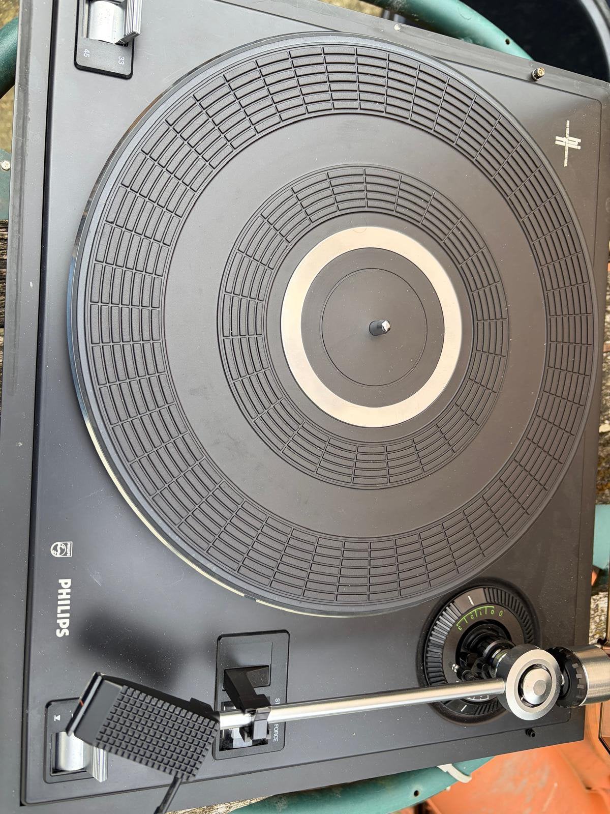 Platenspeler 437 syncro, Ophalen, Zo goed als nieuw, Platenspeler