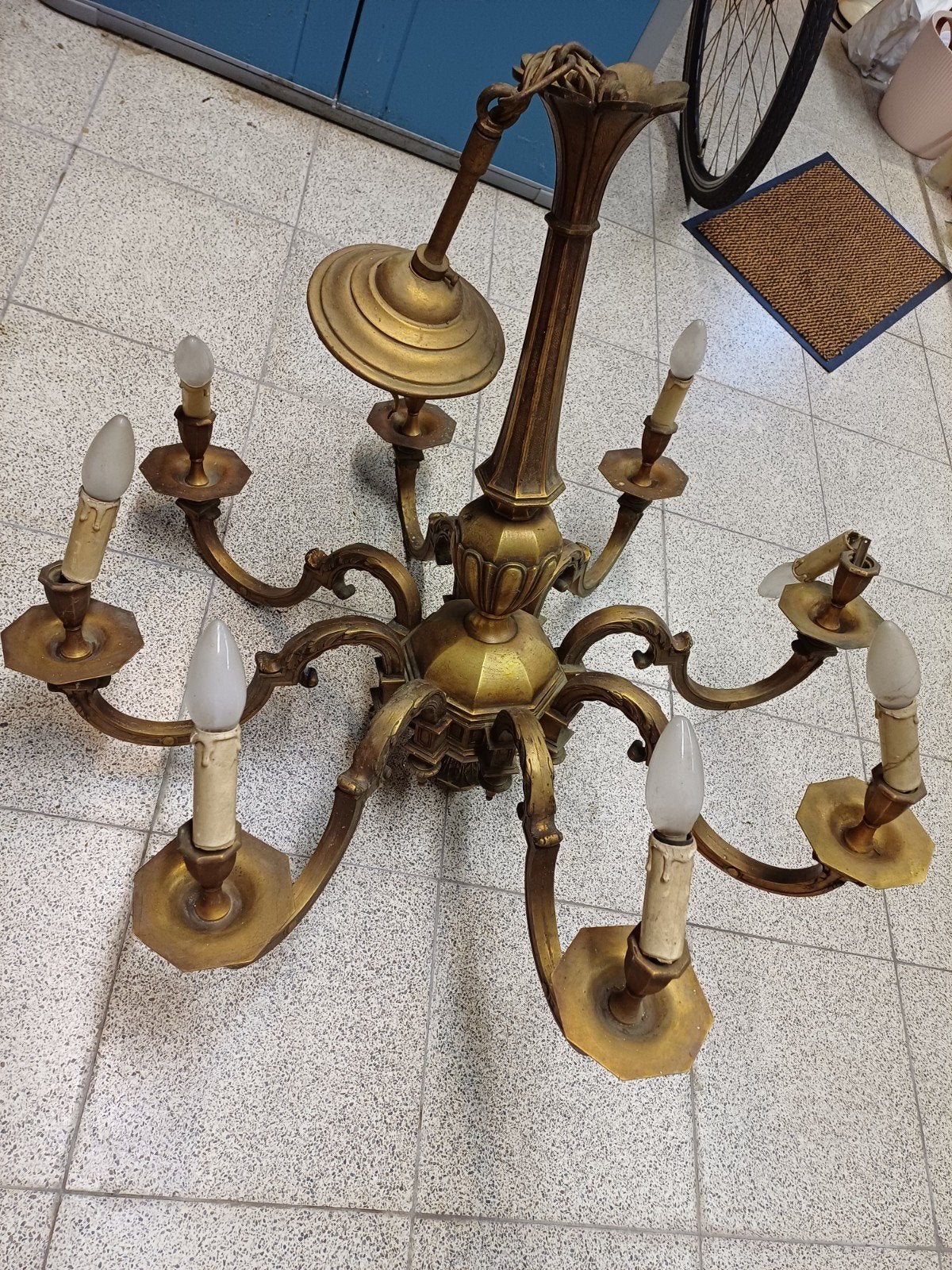 Oude luster brons- koper, Ophalen