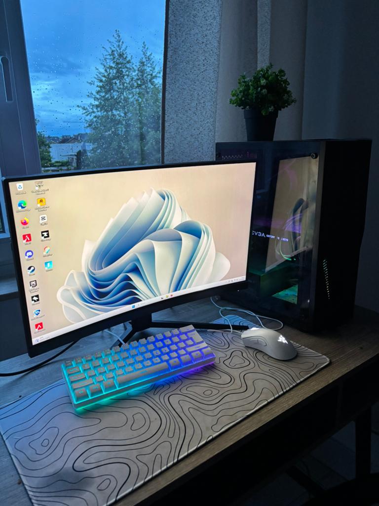 Complete PC Setup - Krachtige Desktop met Monitor, Zo goed als nieuw, Gaming, SSD, 3 tot 4 Ghz