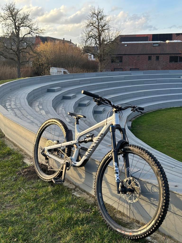 Full suspension, Vélos & Vélomoteurs, Vélos | BMX & Freestyle, Comme neuf, 24 pouces ou plus, Aluminium, Frein à disque, Enlèvement