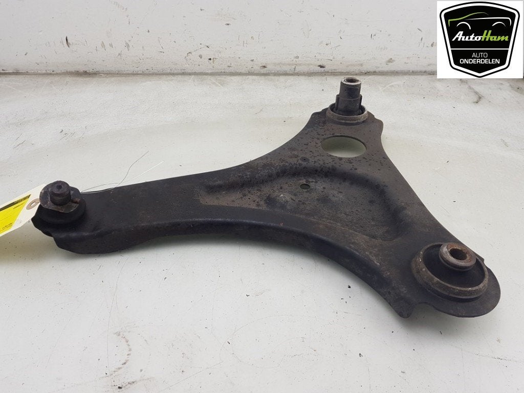 DRAAGARM LINKS VOOR Renault Twingo III (AH), Dhr. J. Ham, Gebruikt, Renault, Administratie@autoham.nl
