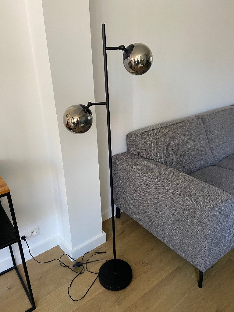 Zwarte vloerlamp, Ophalen, 100 tot 150 cm, E14 (klein), Zo goed als nieuw