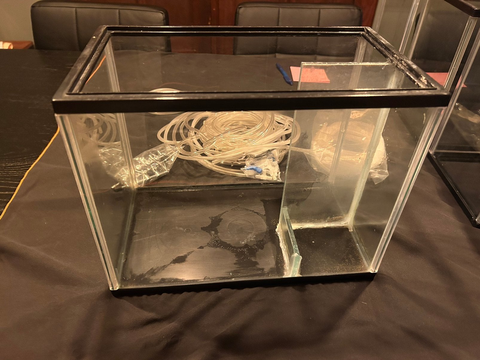 Set van 7 aquariums met sponsfilters, Enlèvement, Comme neuf, Filter