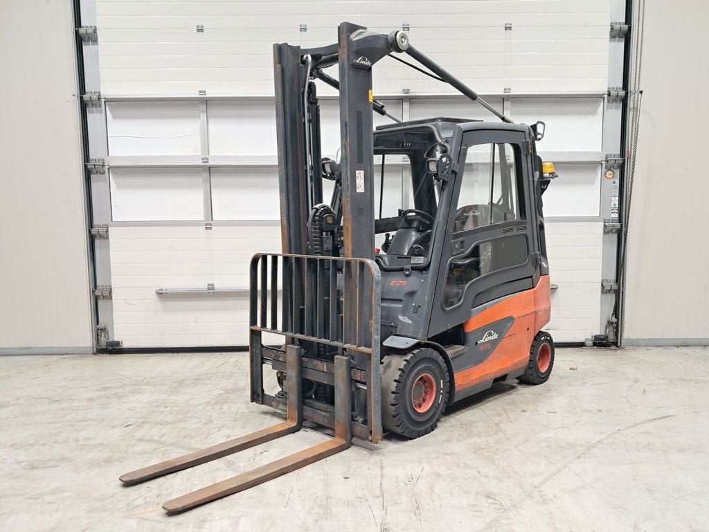 Linde E25-01, 2000 à 3000 kg, Électrique, Chariot élévateur, LINDE