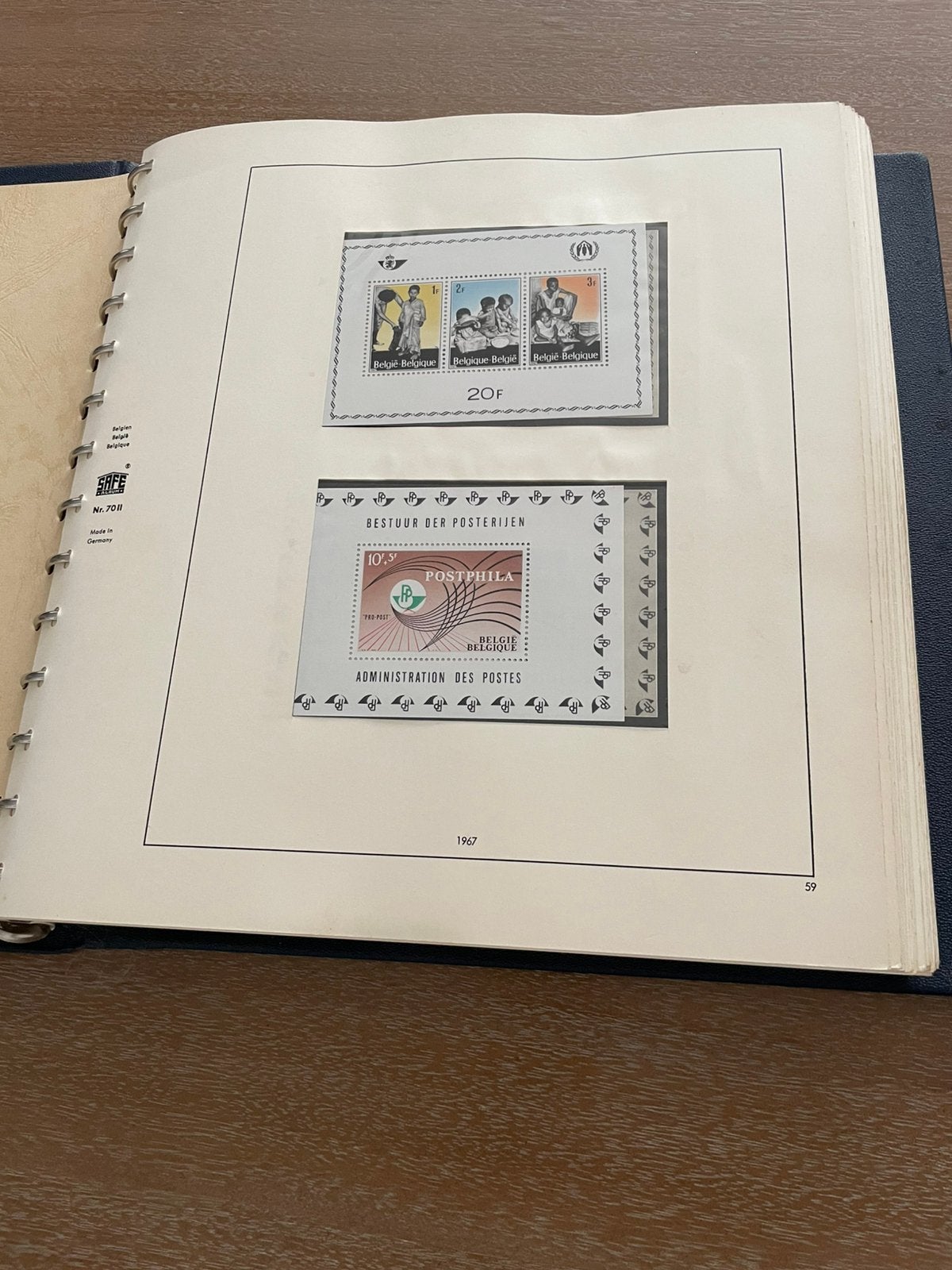 Belle collection de timbres faire offre, Timbres & Monnaies, Enlèvement, Album de collection