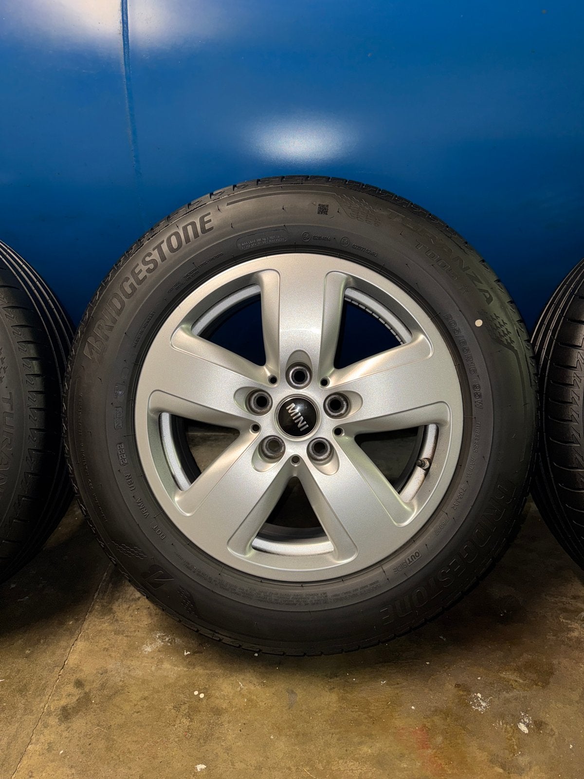 16” Mini cooper velgen met heel goede zomerbanden 5x112, Auto-onderdelen, Ophalen, Gebruikt, 16 inch, Banden en Velgen