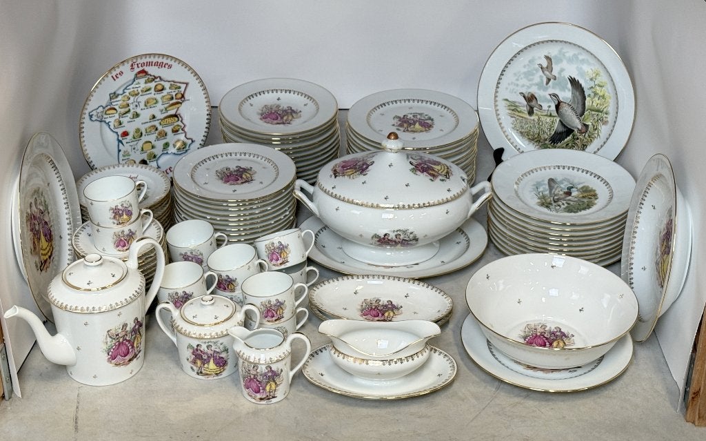 Porseleinen eet- en koffieservies, Antiek en Kunst, Antiek | Servies compleet, Ophalen