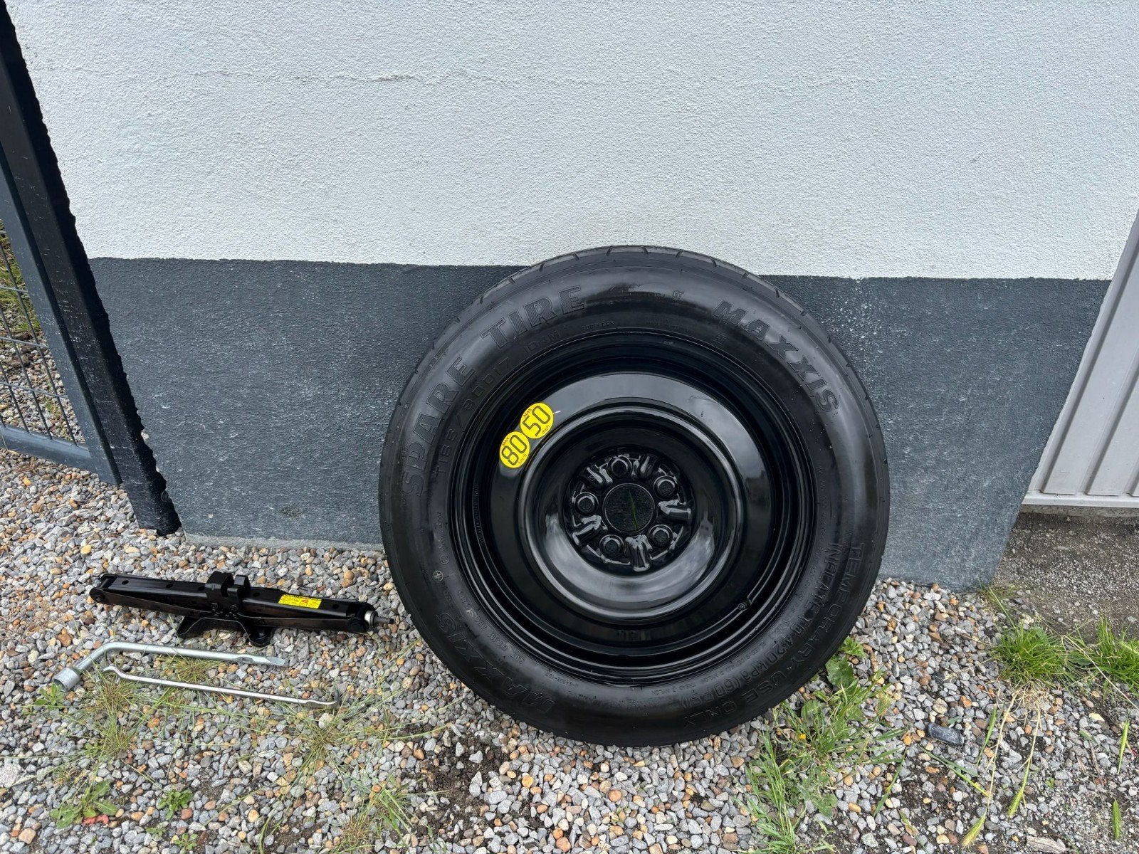 Toyota reservewiel, Lexus (165/80R17 104 M) nieuwe band, Ophalen, Nieuw, Suzuki