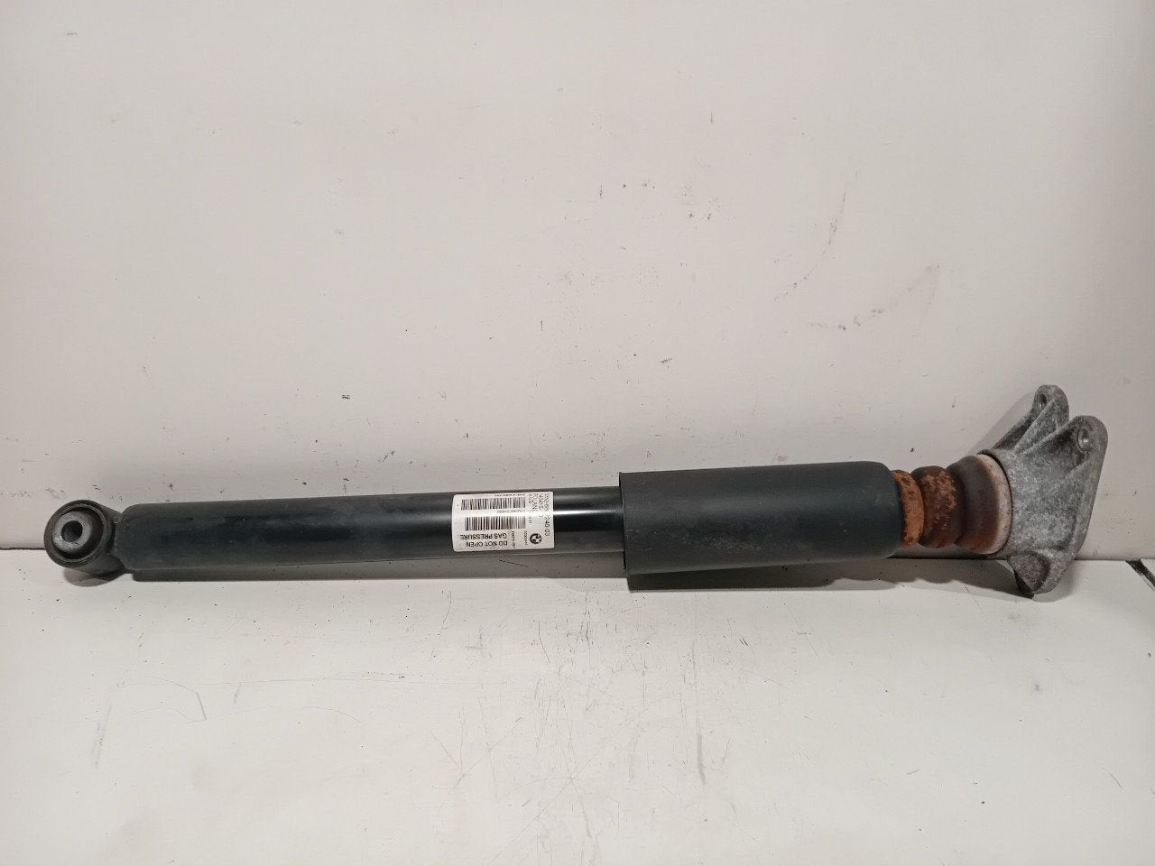 Schokbreker links achter Mini Countryman, Onderdelen@venauto.nl, Van der Ven Autorecycling B.V., Gebruikt, Ettenseweg 76, 4706 PB Roosendaal, The Netherlands
