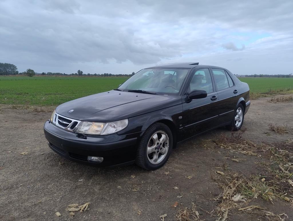 Mooie Saab 9.5 MK1 Automaat 2.0 Benzine Jet Black schuifdak, Auto's, Saab, Beige, 4 cilinders, Beige, Leder