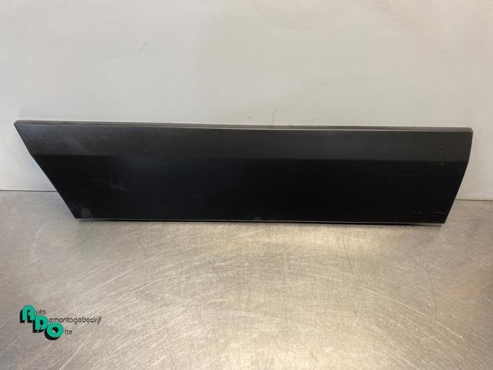 Bande décorative d'un Volkswagen Crafter (Crafter 06-), Volkswagen, -, 3 mois de garantie, Utilisé