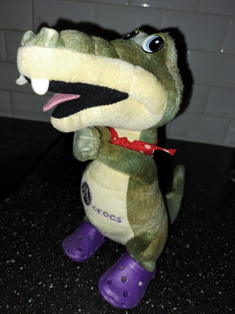 Crocs pluche knuffel hoogte 25cm., Ophalen of Verzenden