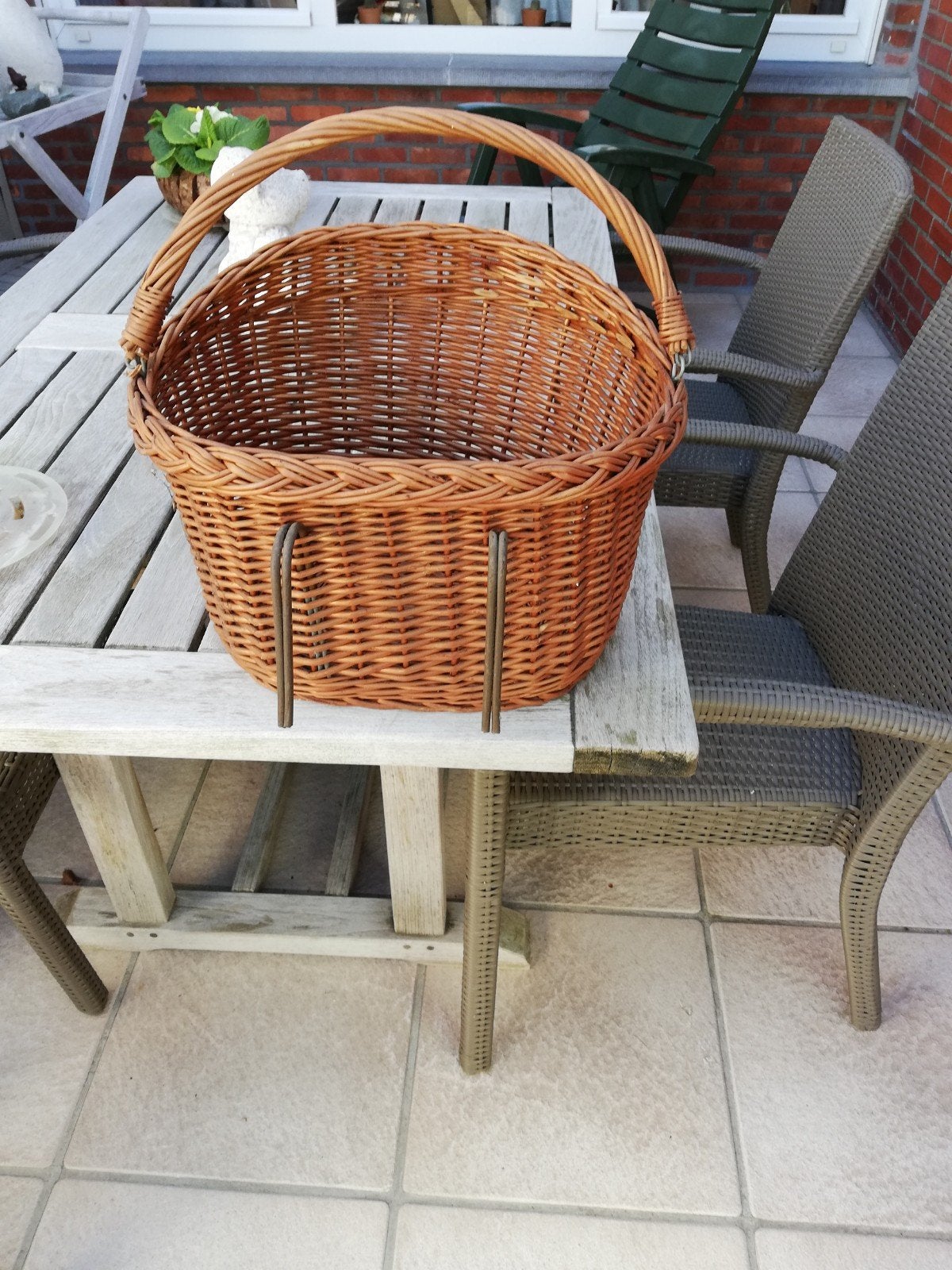 rieten fietsmand en bloempot 10 euro stuk, Ophalen of Verzenden, Nieuw, Fietsmand
