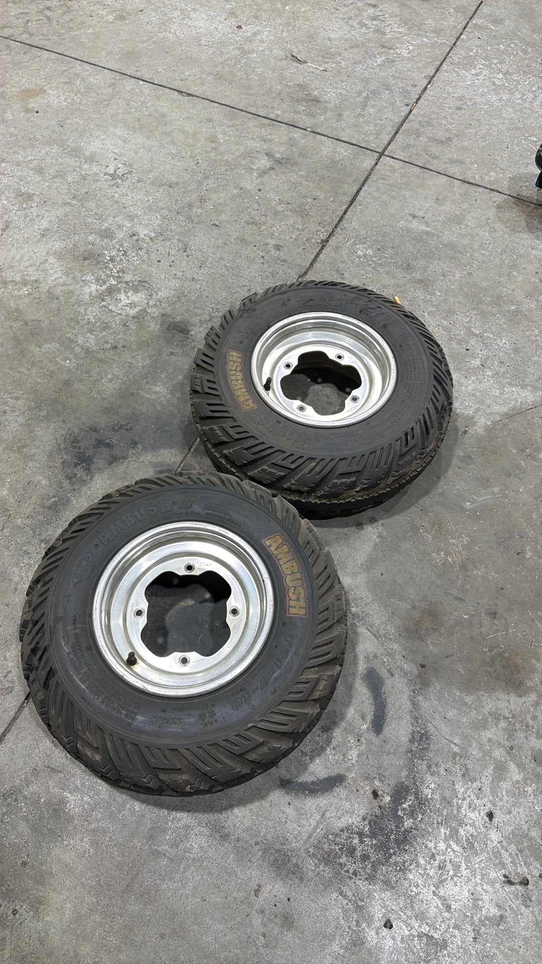 2x voorvelg met band raptor 700, Doe-het-zelf en Bouw, Zwenkwielen, Ophalen, Gebruikt