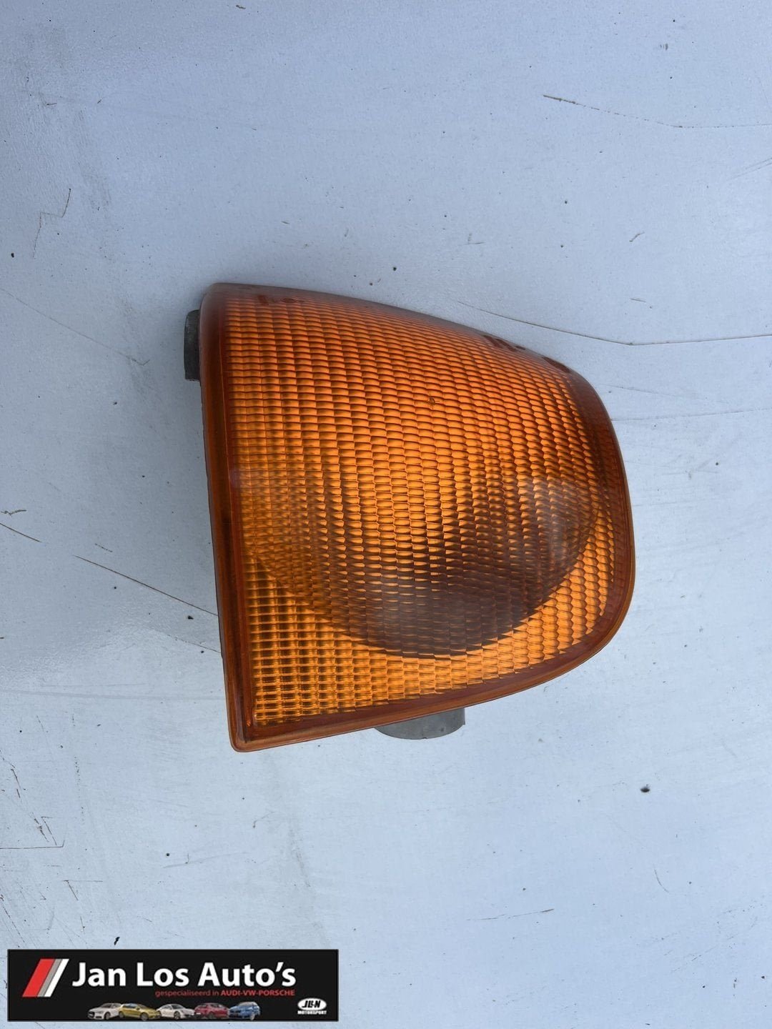 Audi 100 C3 typ 44 Knipperlicht oranje, -, Origine de la pièce connue, Audi, Utilisé