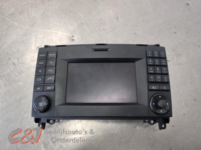 Display unité de contrôle multi media d'un Mercedes Vito, Autos : Pièces & Accessoires, 3 mois de garantie, Utilisé, -, -
