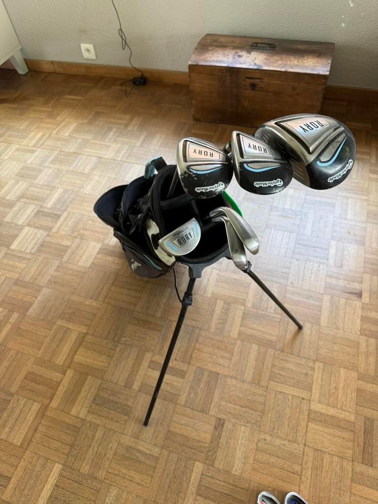 Serie clubs Rory Mc Ilroy TaylorMade Enfant ( 8-10 ans ), Sport en Fitness, Golf, Ophalen of Verzenden, Gebruikt, Tas