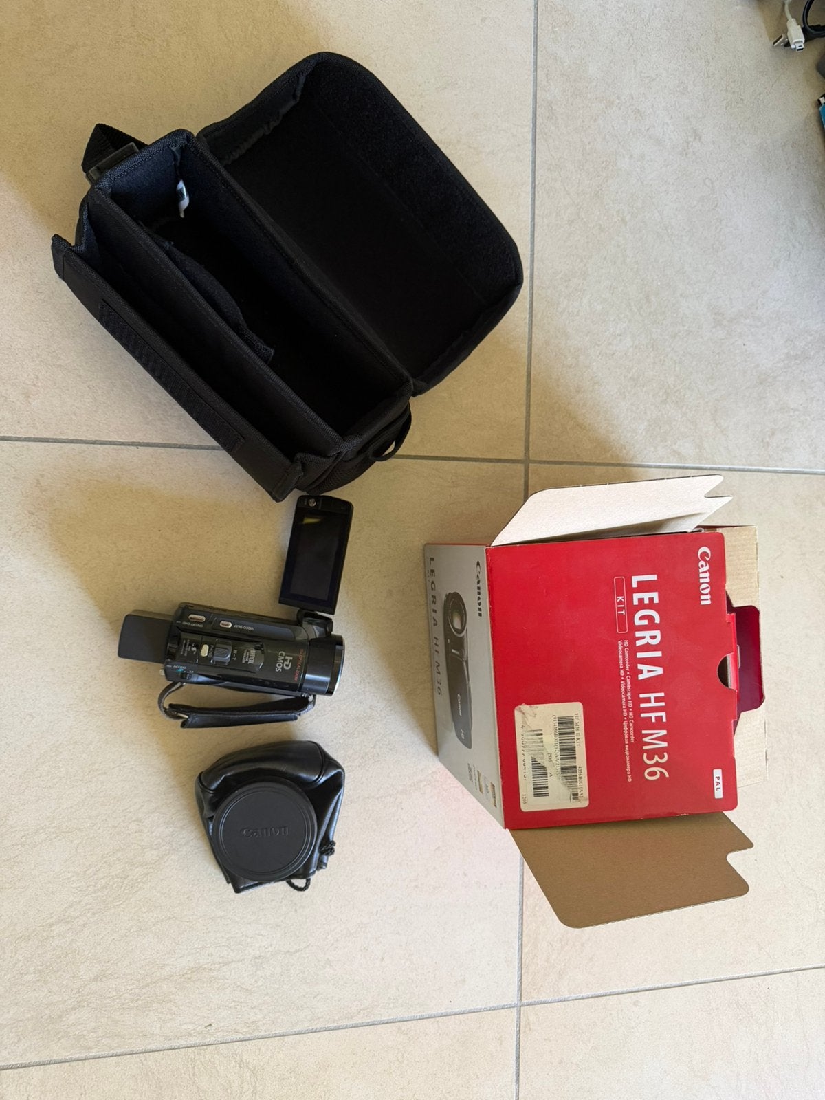 Canon Legria HFM36, full hd videocamera, Enlèvement, Comme neuf, Canon, Full HD