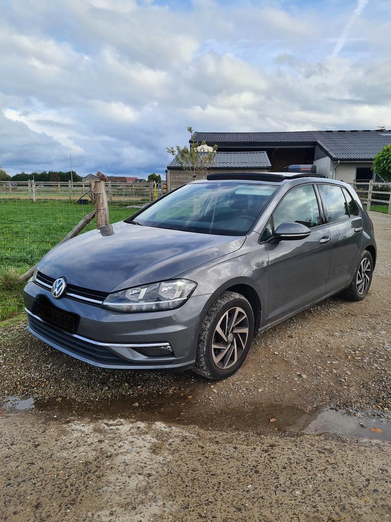 Volkswagen Golf - zeer goede staat met panoramisch schuifdak, Stof, 1750 kg, 4 cilinders, 127 g/km