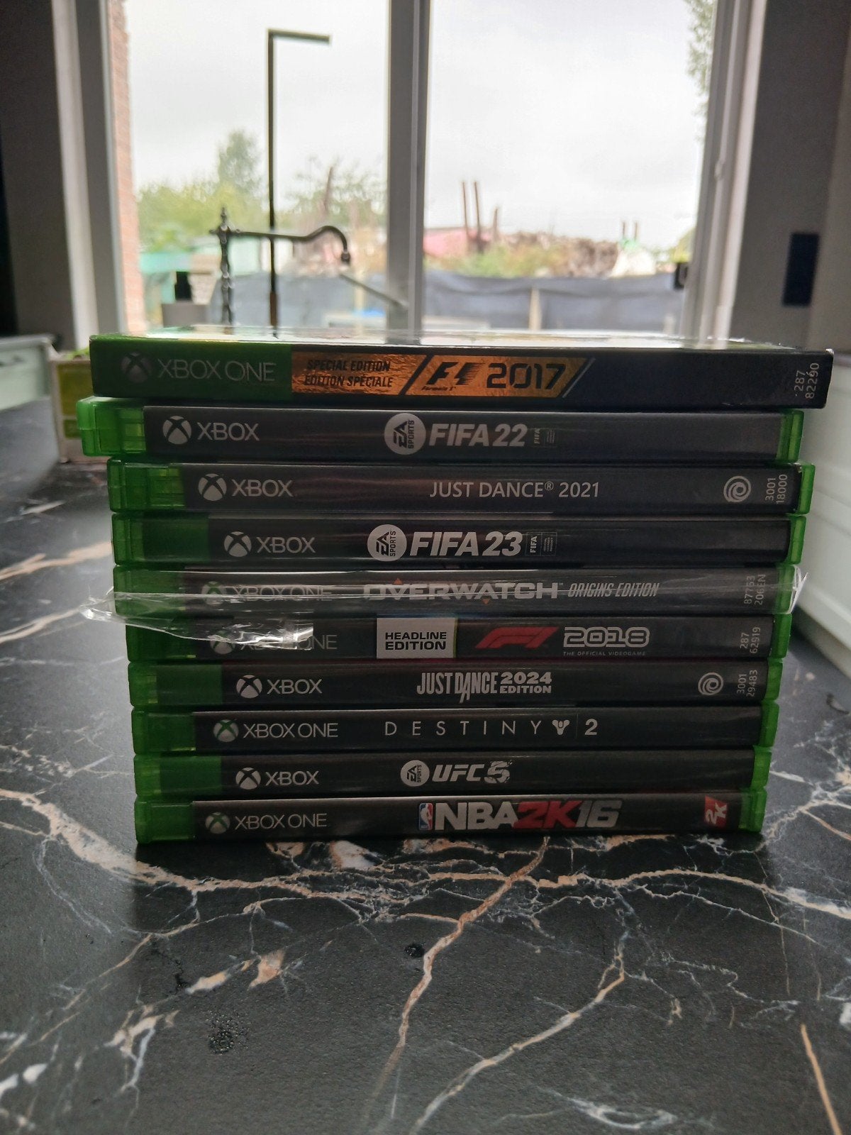 stapel xbox games, Enlèvement