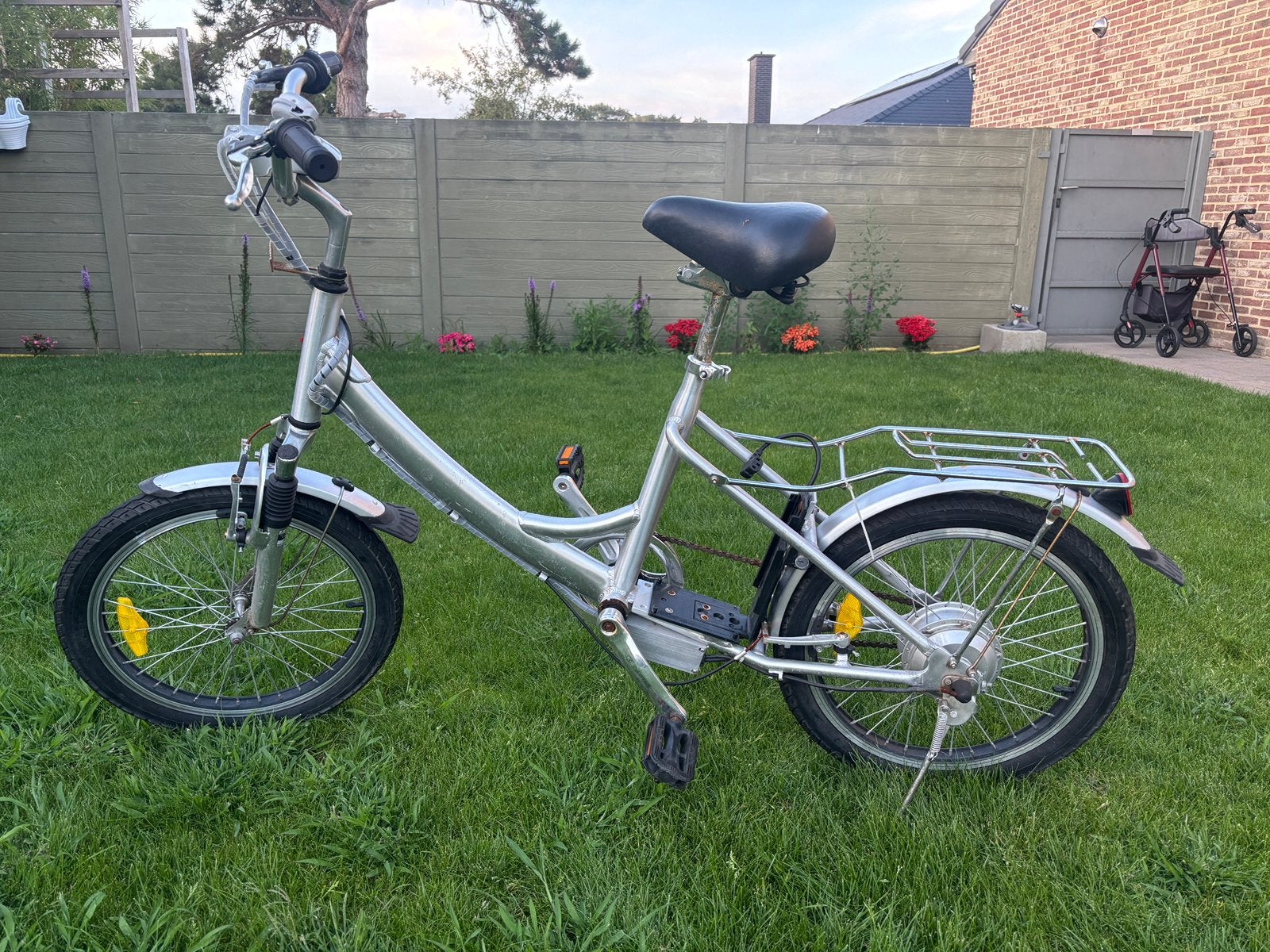 Nieuwe  elektrische fiets   2x, Fietsen en Brommers, Fietsen | Vouwfietsen, Ophalen of Verzenden, Zo goed als nieuw