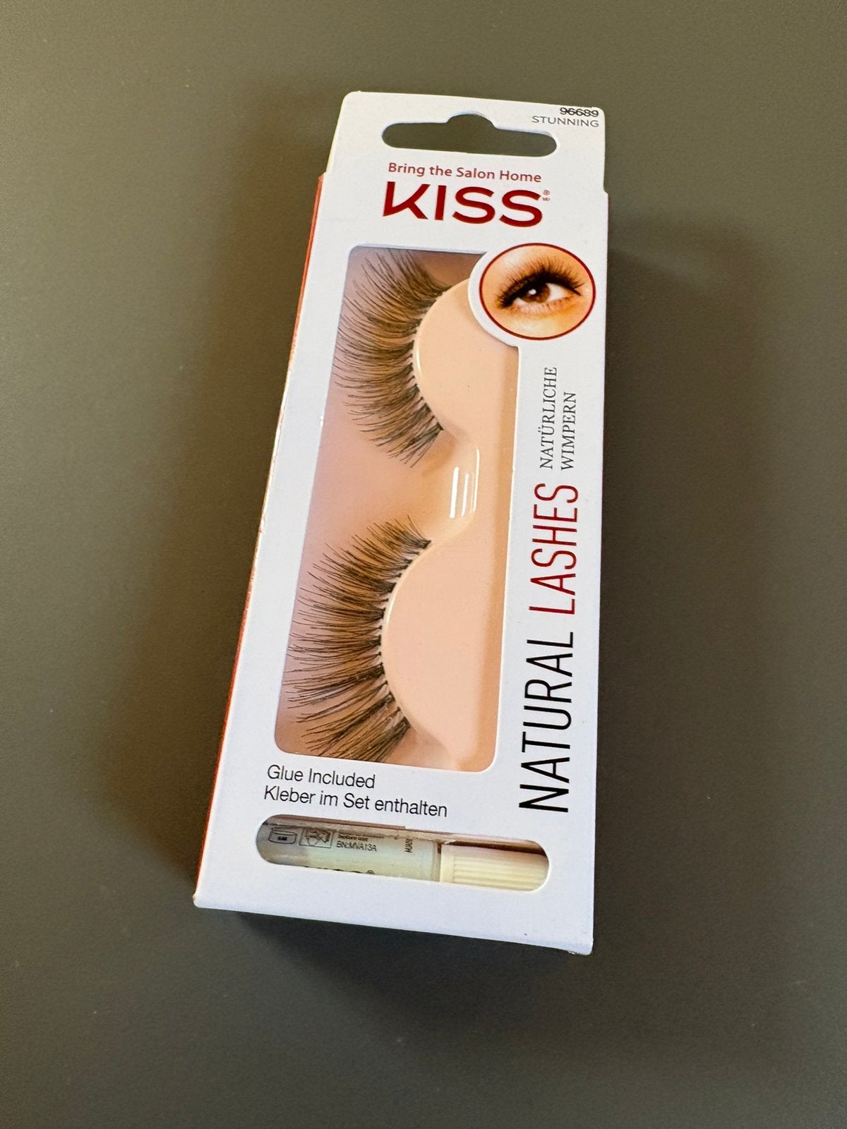 Kiss wimpers nooit gebruikt, Handtassen en Accessoires, Uiterlijk | Cosmetica en Make-up, Verzenden, Nieuw, Zwart, Ogen