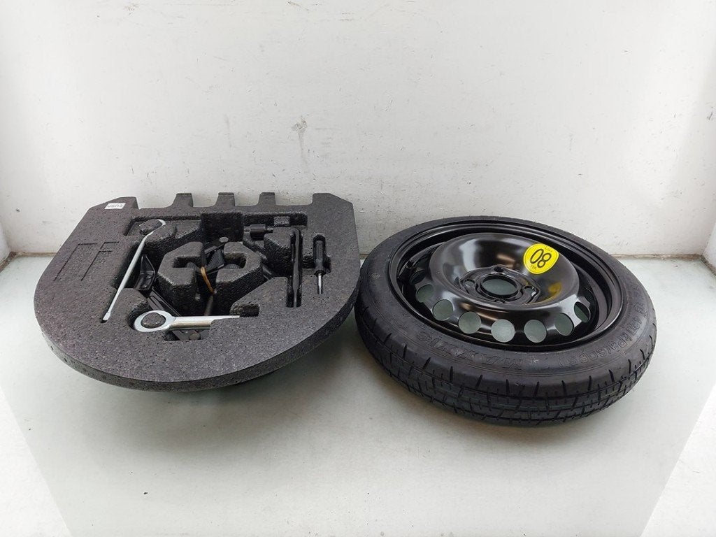 DIVERSEN Krikset + reservewiel Opel Karl (|95192369|), Gebruikt, Opel, Opel Automobile GmbH, Kontakt-opel@opel.com