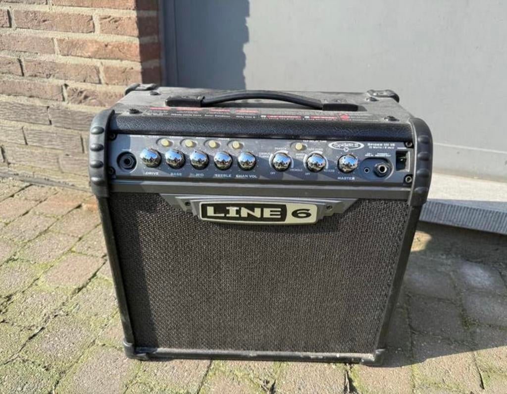 Line6 spider3 15watt, Muziek en Instrumenten, Versterkers | Bas en Gitaar, Ophalen, Gebruikt, Gitaar, Minder dan 50 watt