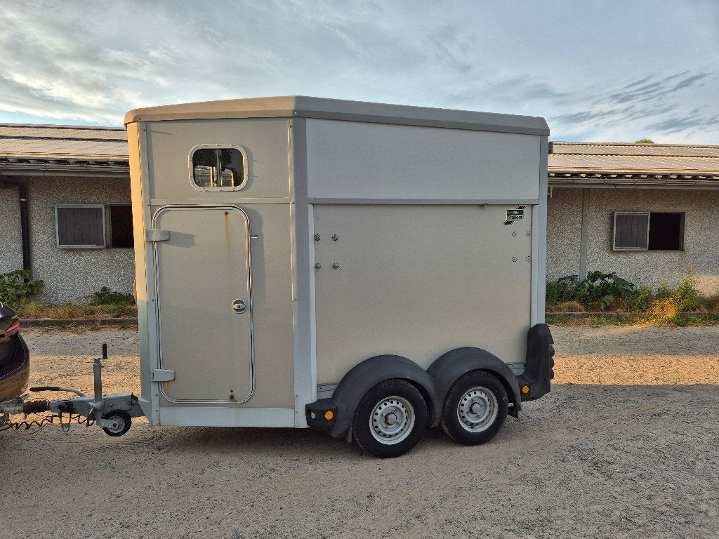 Remorque pour chevaux Ifor Williams HB 403 — excellent état, Animaux & Accessoires, Chevaux & Poneys | Semi-remorques & Remorques