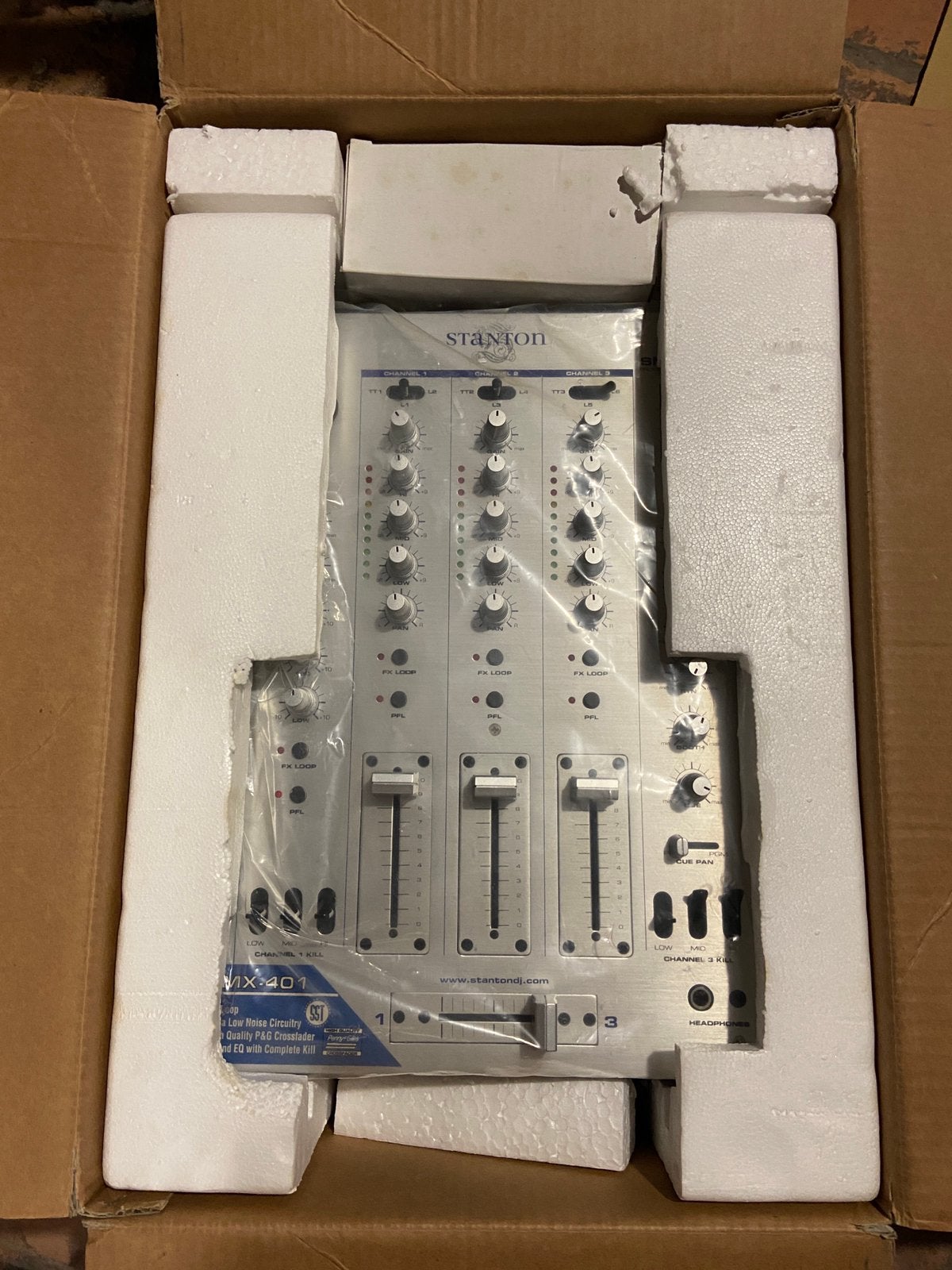 Mengtafel Stanton SMX‑401 Professional DJ Mixer, Doe-het-zelf en Bouw, Elektriciteit en Kabels, Zo goed als nieuw, Ophalen