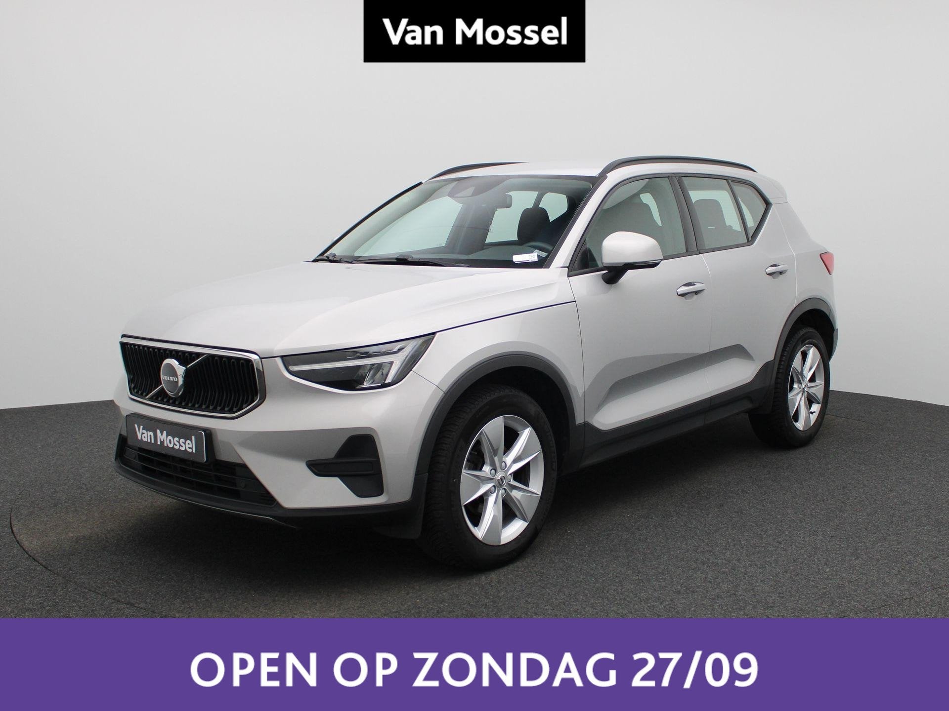 Volvo XC40 T2 Geartronic Momentum, https://public.car-pass.be/vhr/a85c4fb0-71b9-4b4e-8c53-c3978cd8d189, Stof, Gebruikt, 5 zetels